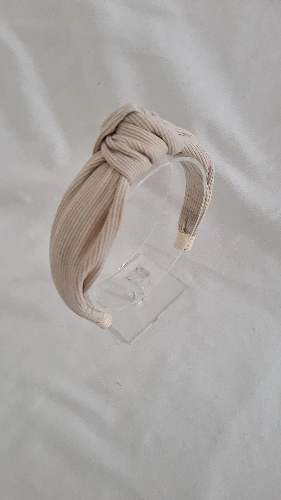 Haarreif mit Knoten