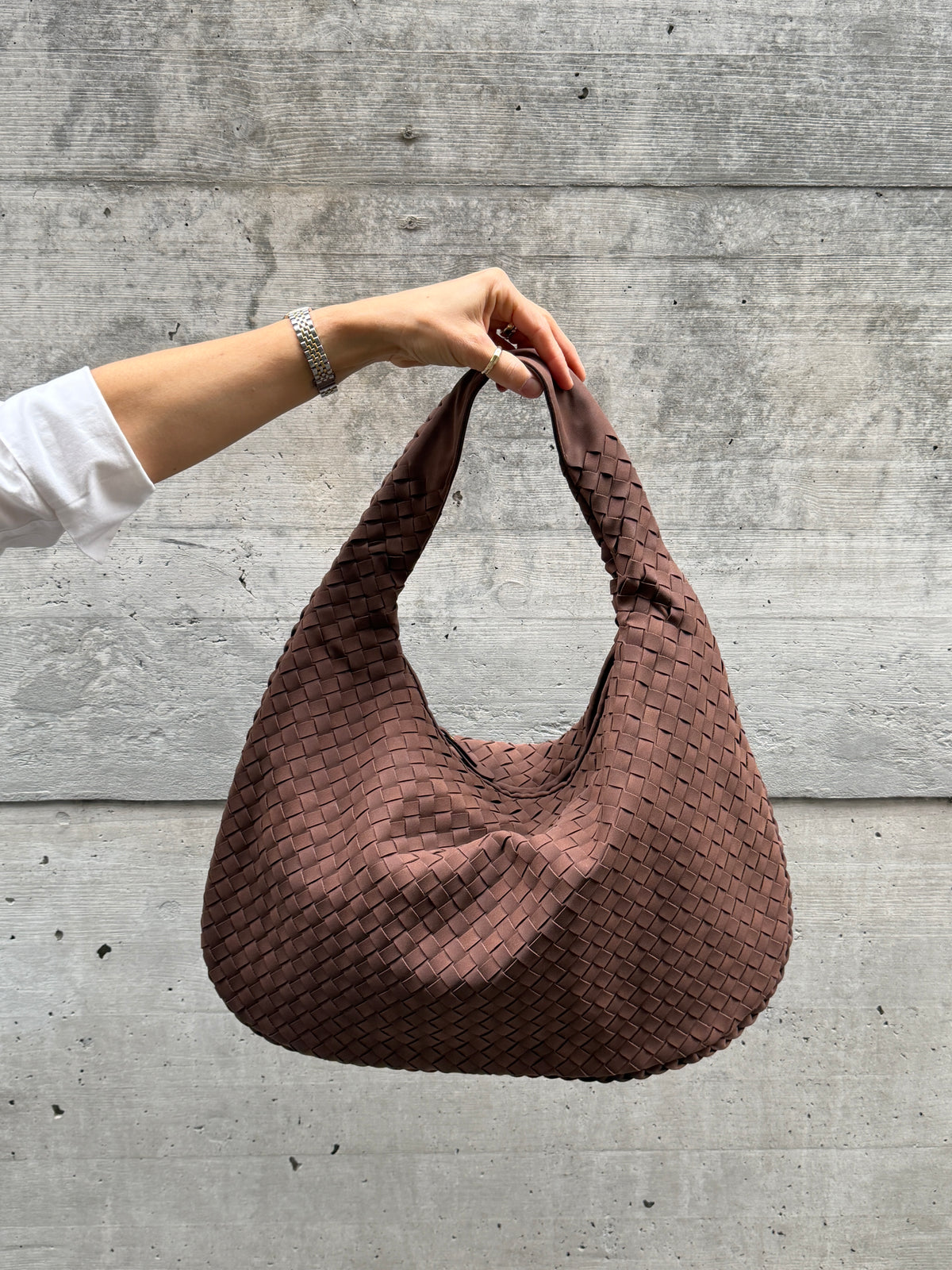 Tasche mit Flechtstruktur Wildlederoptik