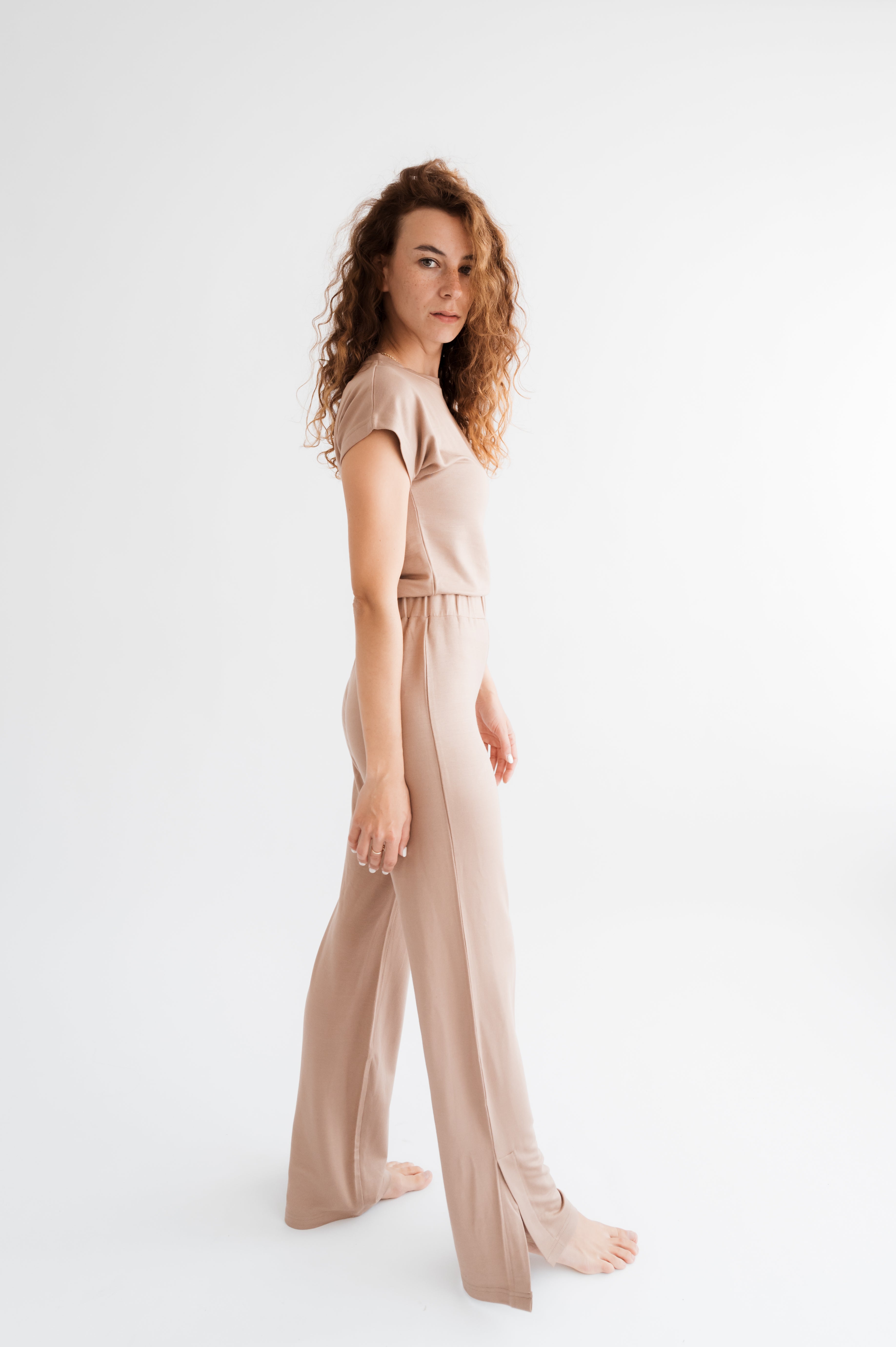 Basic Line Hose MODAL