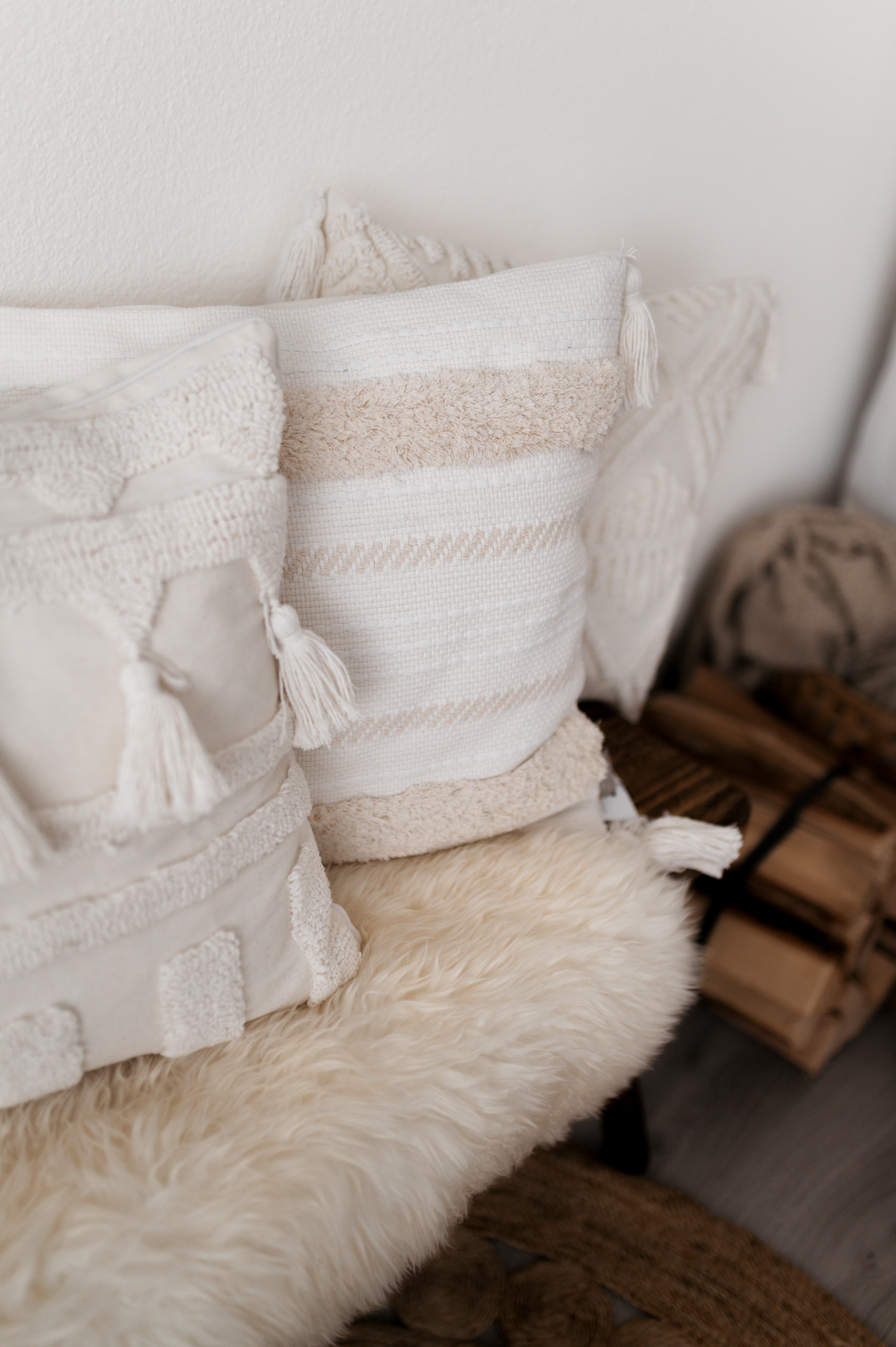 Kissenbezug Boho Beige mit 4 Zotteln