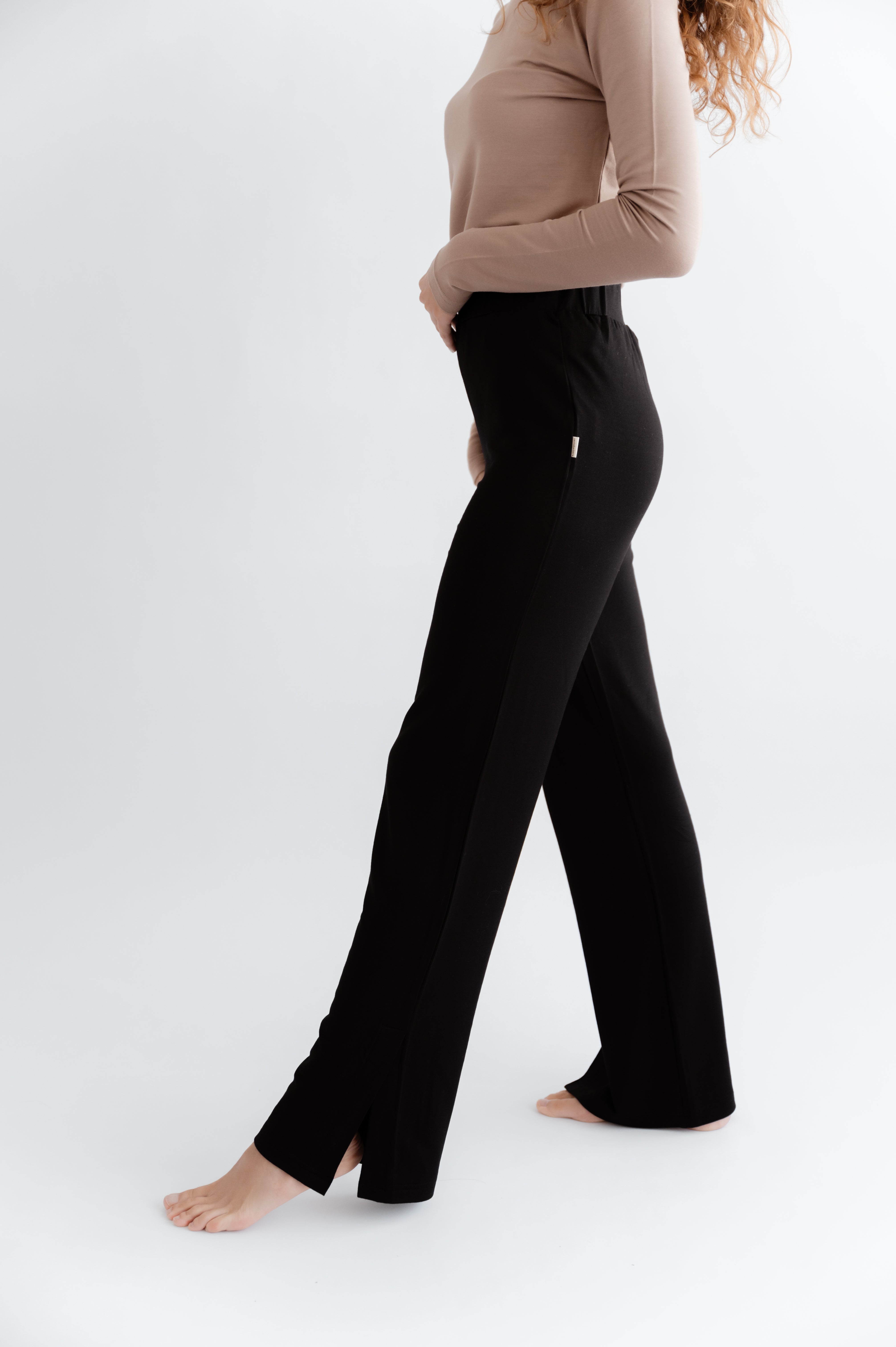 Basic Line Hose MODAL