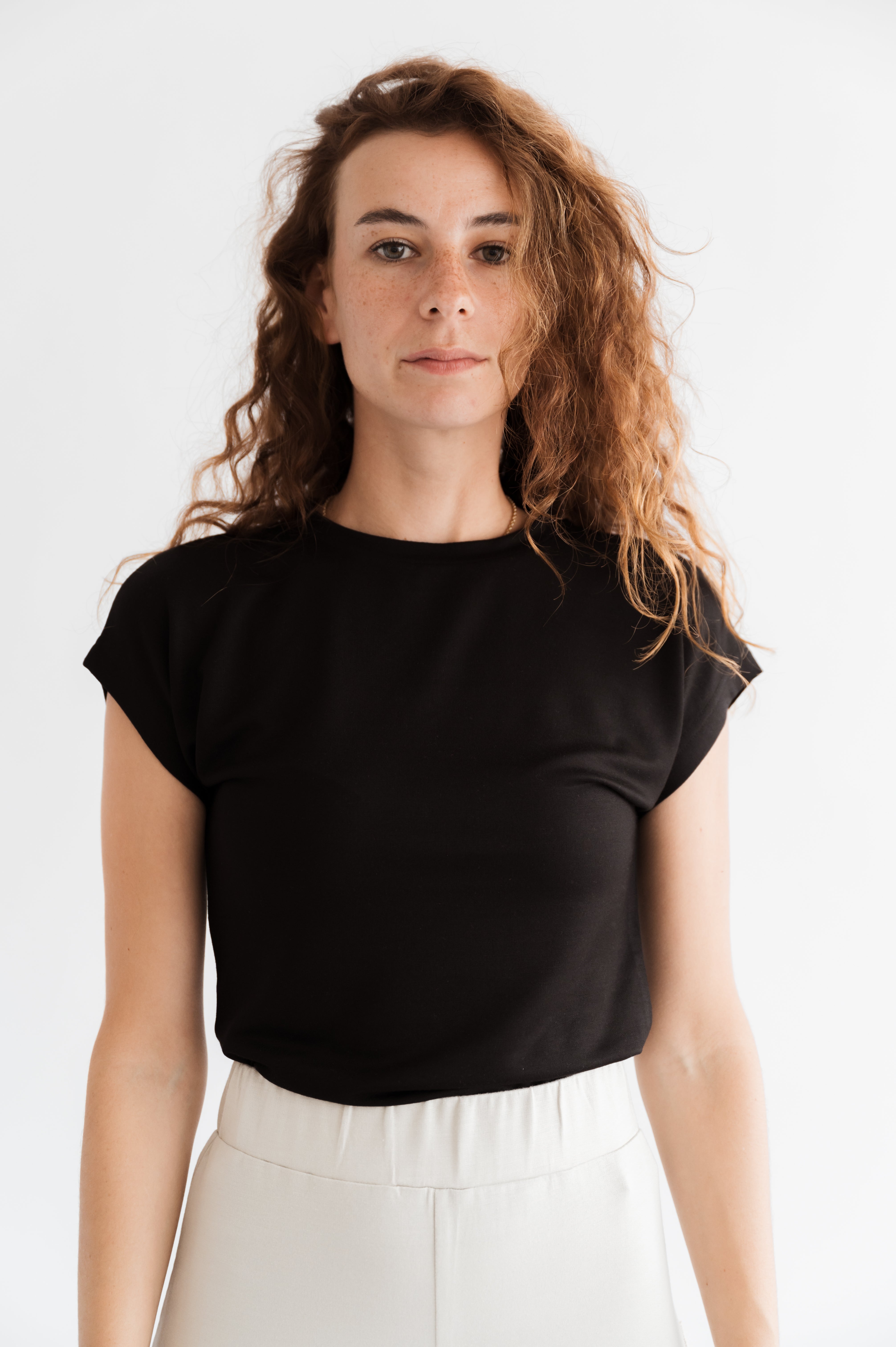 Basic Line Top MODAL