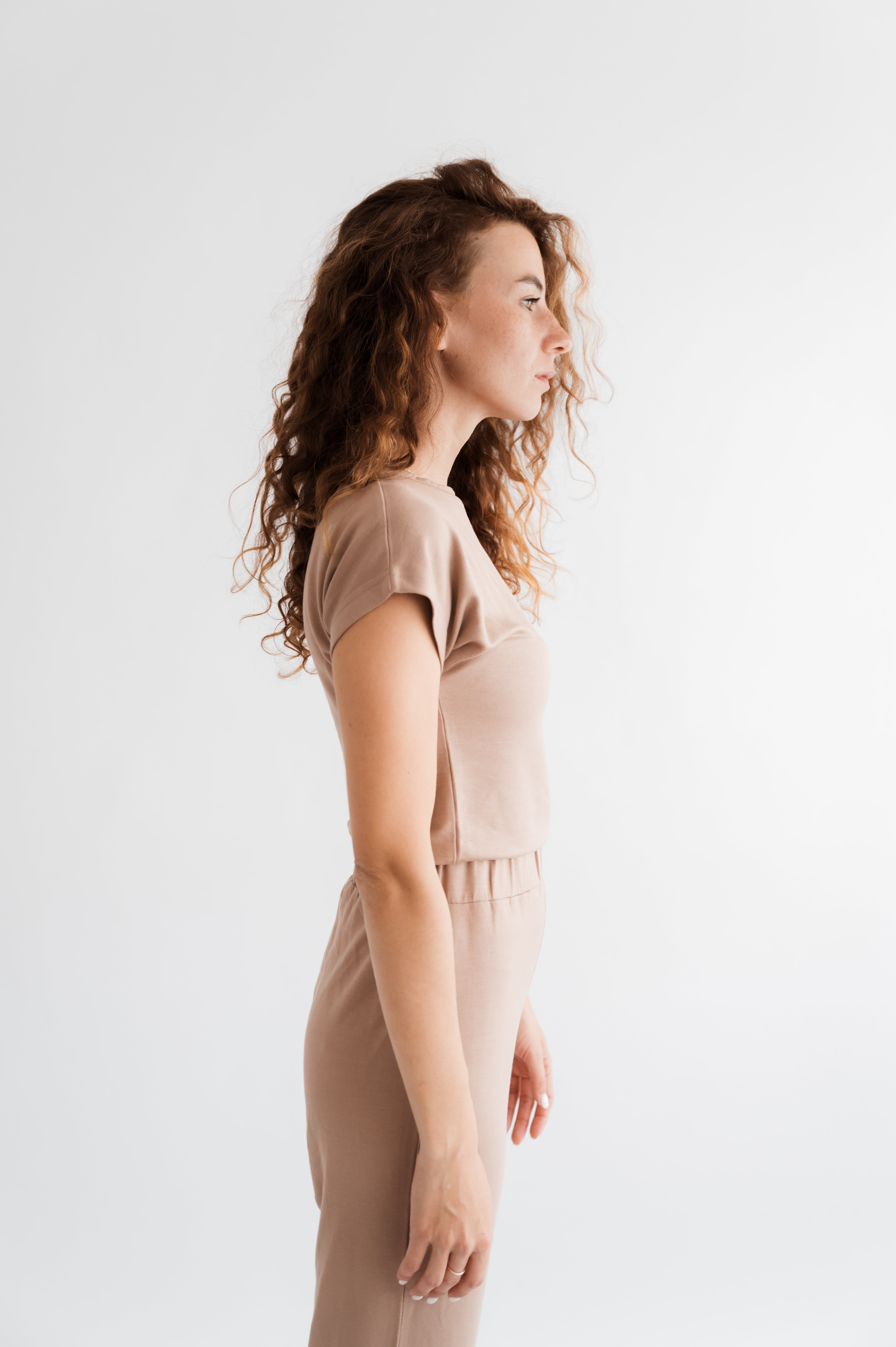 Basic Line Top MODAL