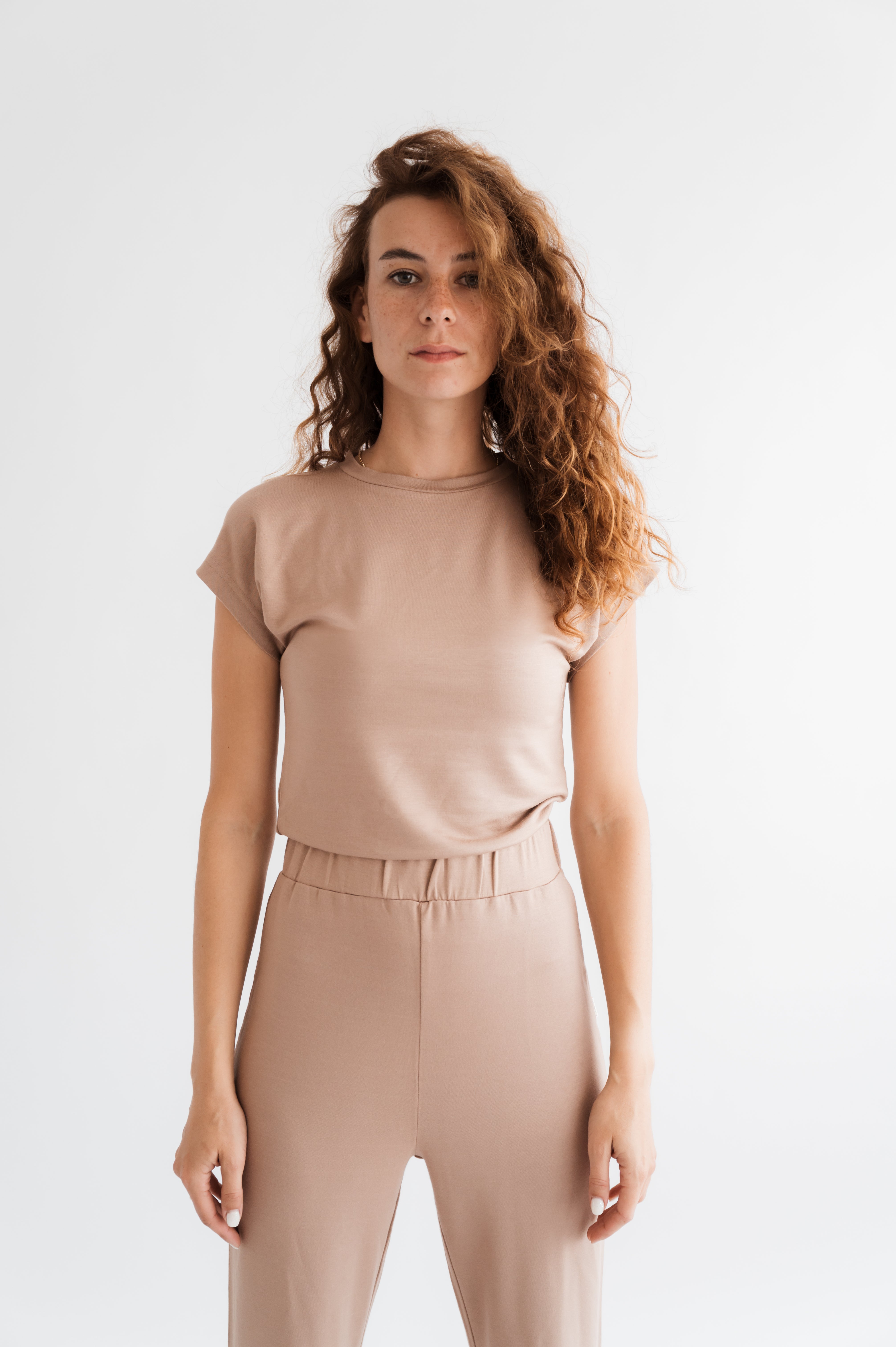 Basic Line Top MODAL