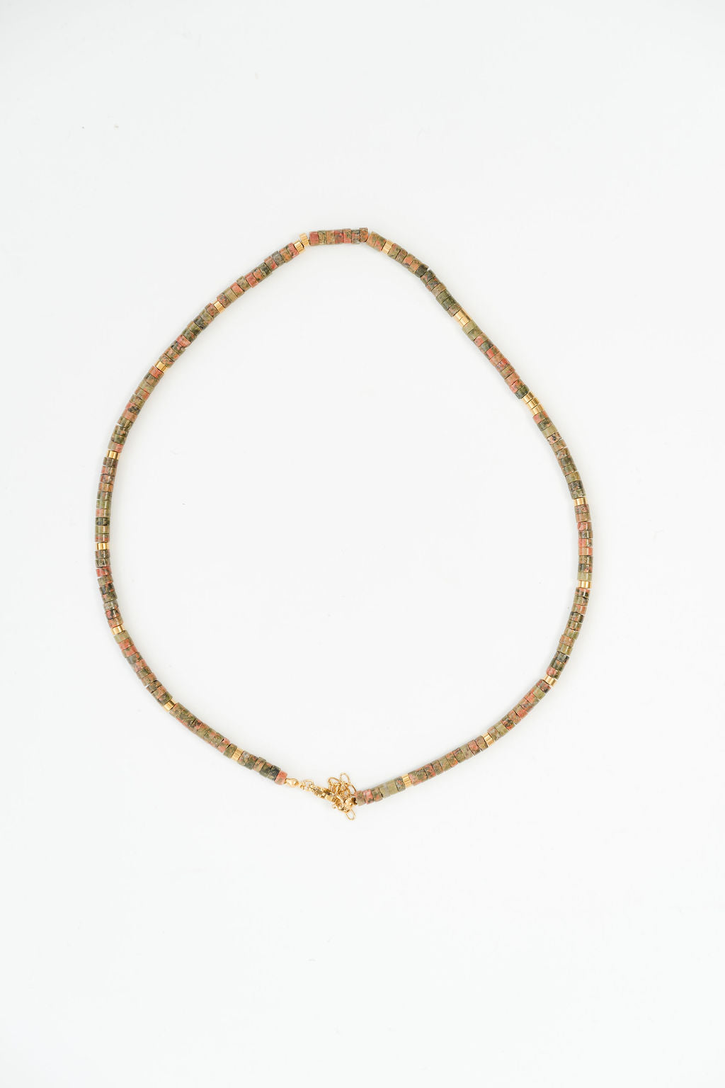 Halskette Natursteinperlen flach