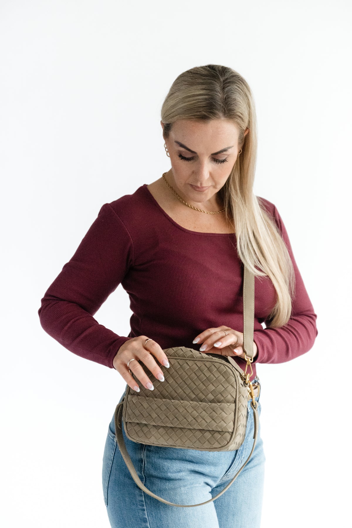 Kleine Tasche Flechtstruktur