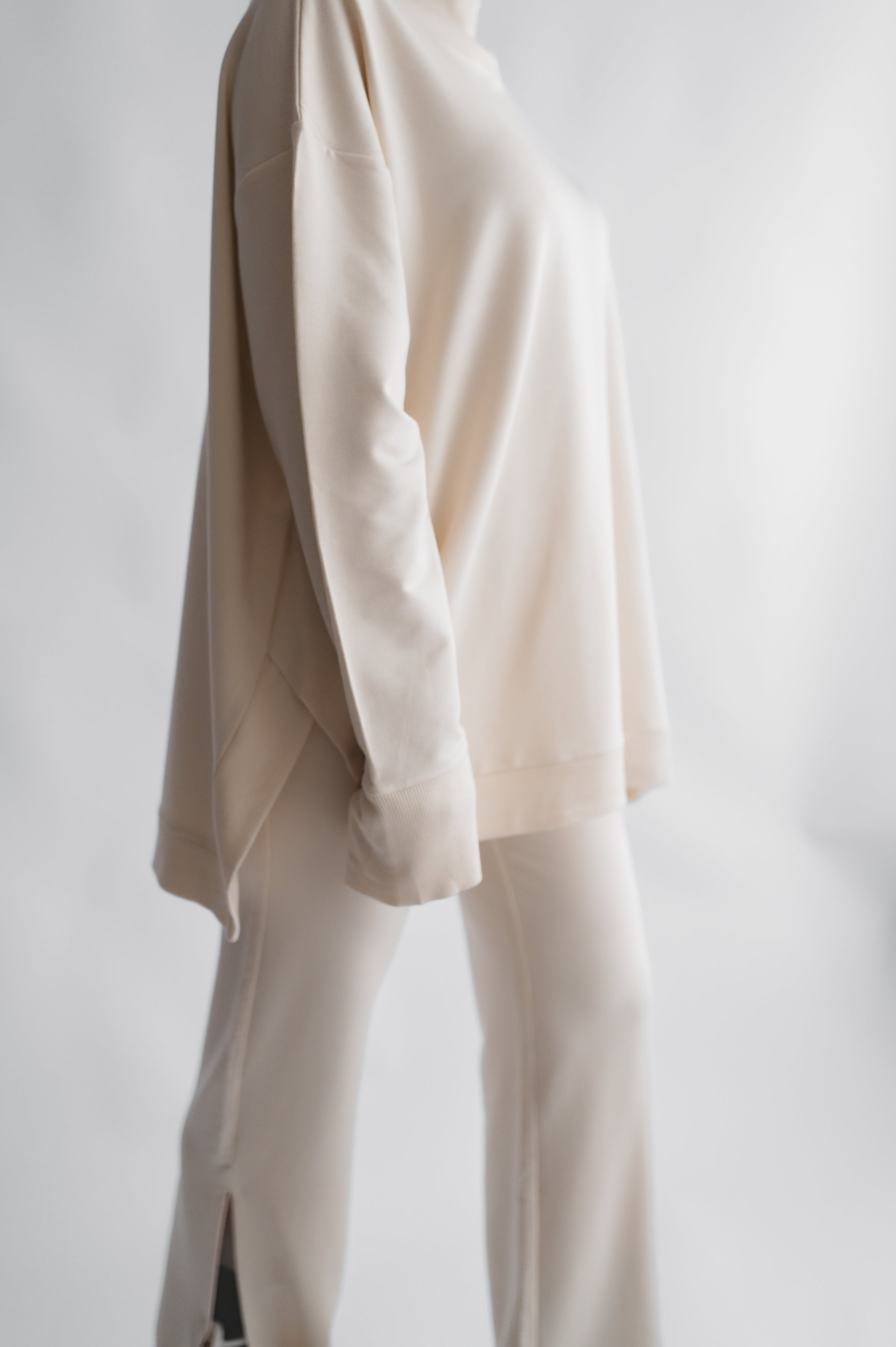 Basic Line Sweatshirt